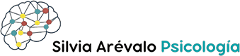 Logotipo Silvia Arévalo en negativo